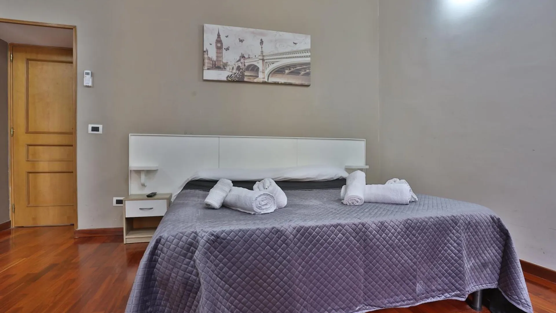 Bed & Breakfast B&B House Bamba Luxury Napoli Italia