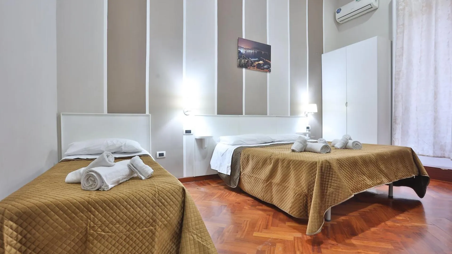 Bed & Breakfast B&B House Bamba Luxury Napoli Italia
