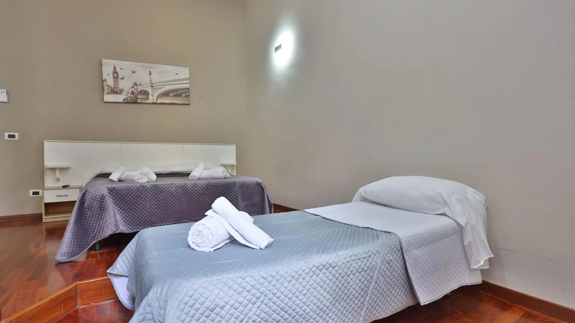 Bed & Breakfast B&B House Bamba Luxury Napoli Italia