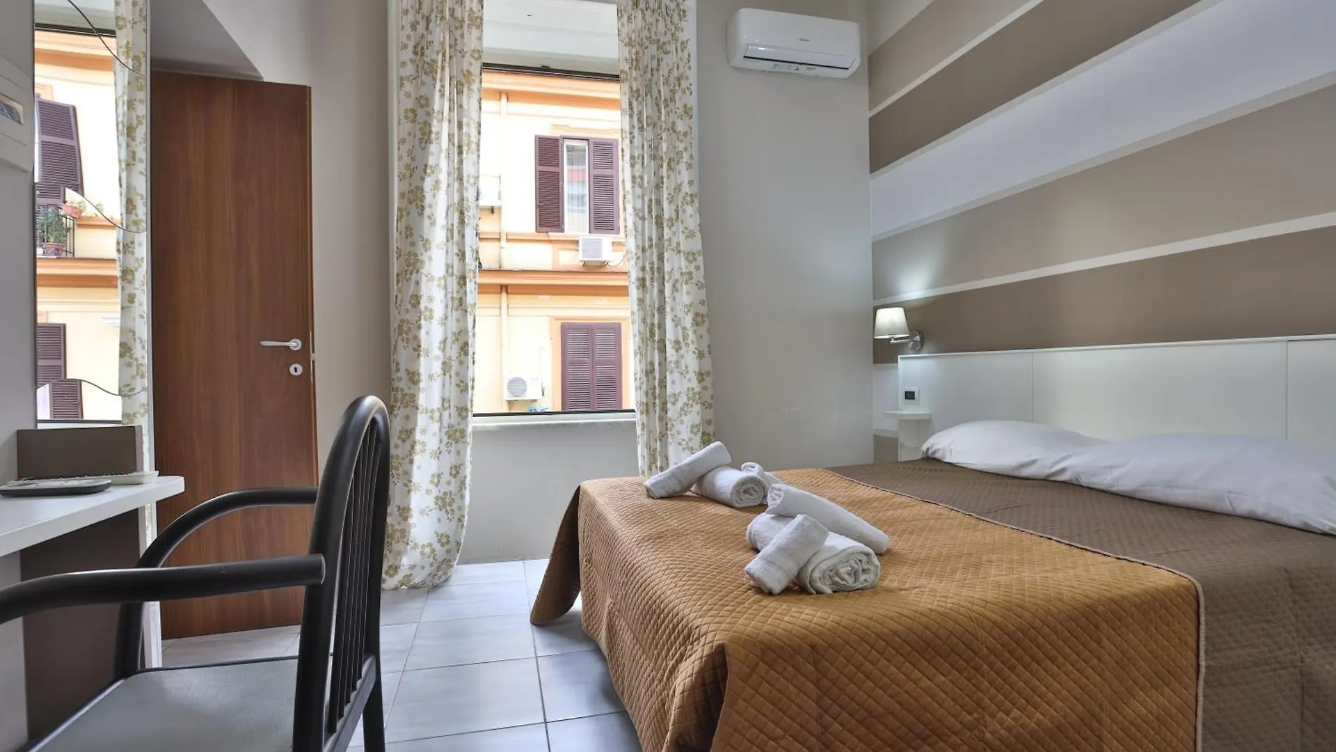 B&B House Bamba Luxury Napoli 0*,